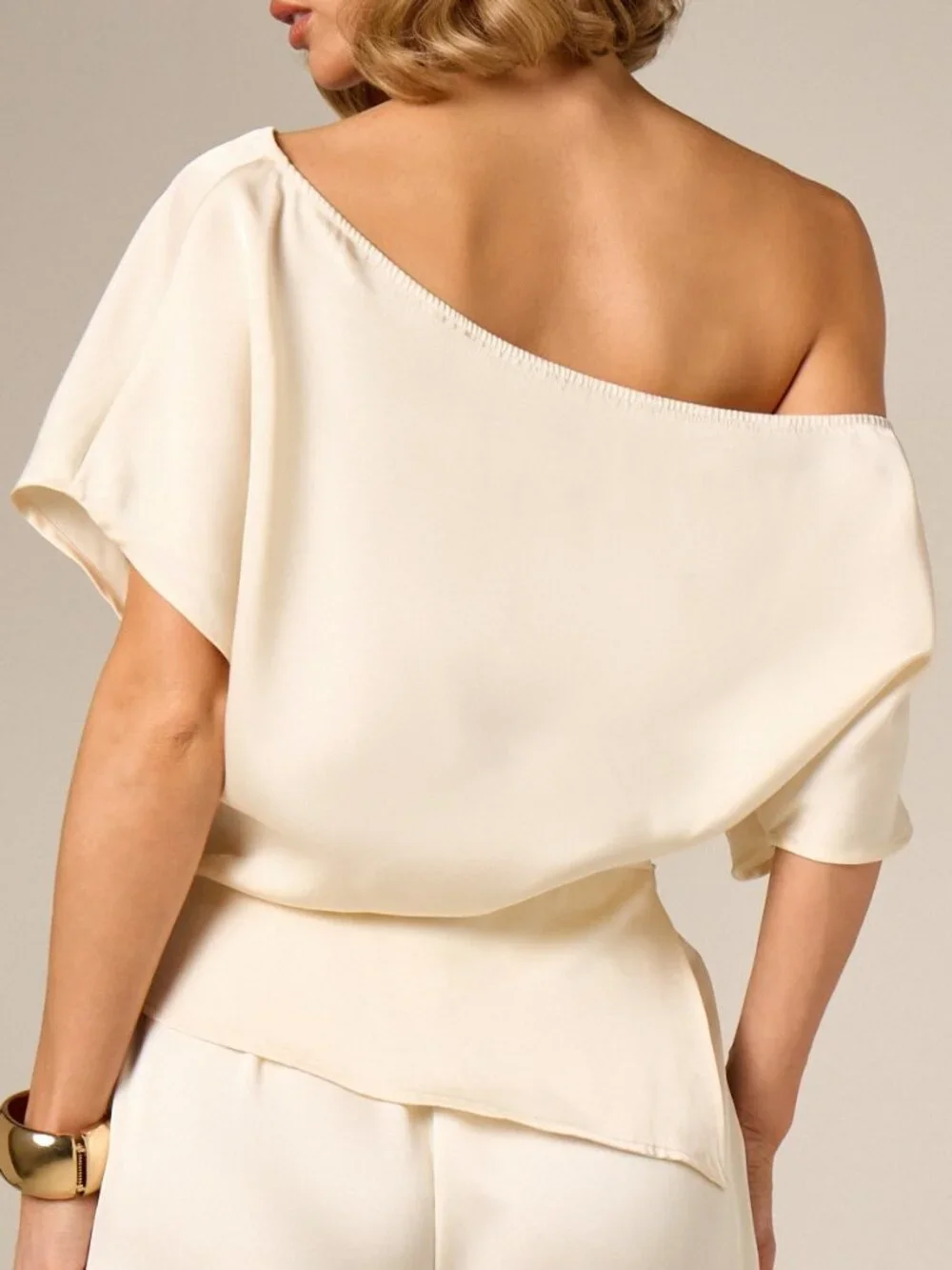 Apricot Elegant Women's One Shoulder Asymmetric Top With Short Sleeves